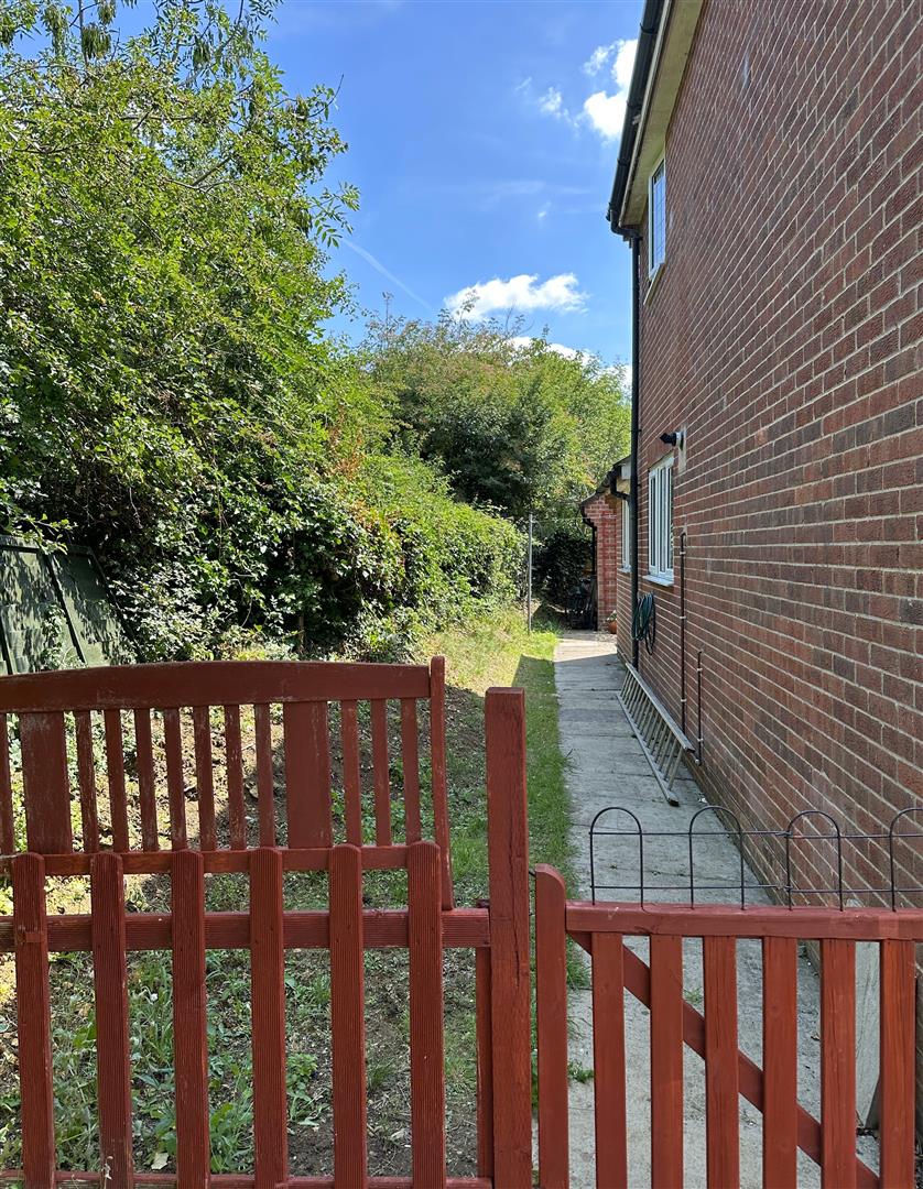 Cruse Close, Chippenham